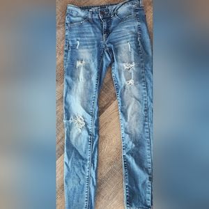 Lnwot SO lowrise skinny jeans size 3. Great anytime of year.